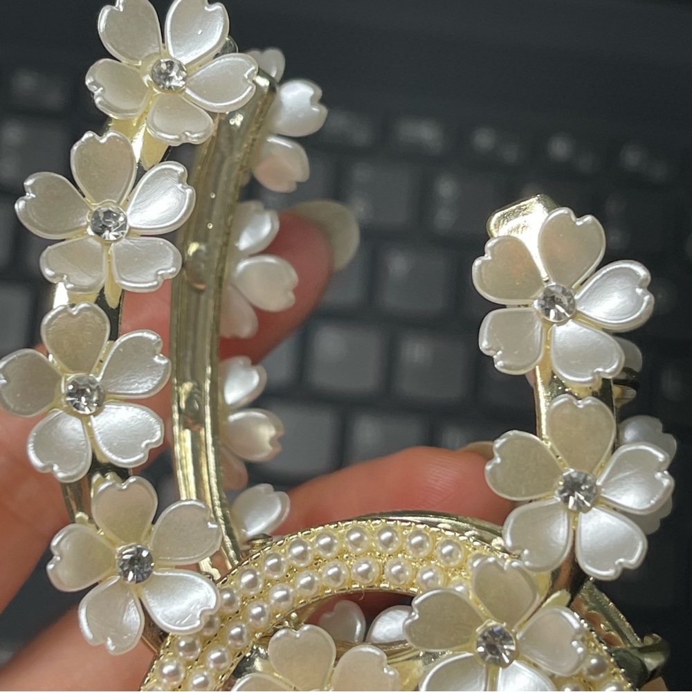 Brand new high-quality flower hair clip - Picture 6 of 12
